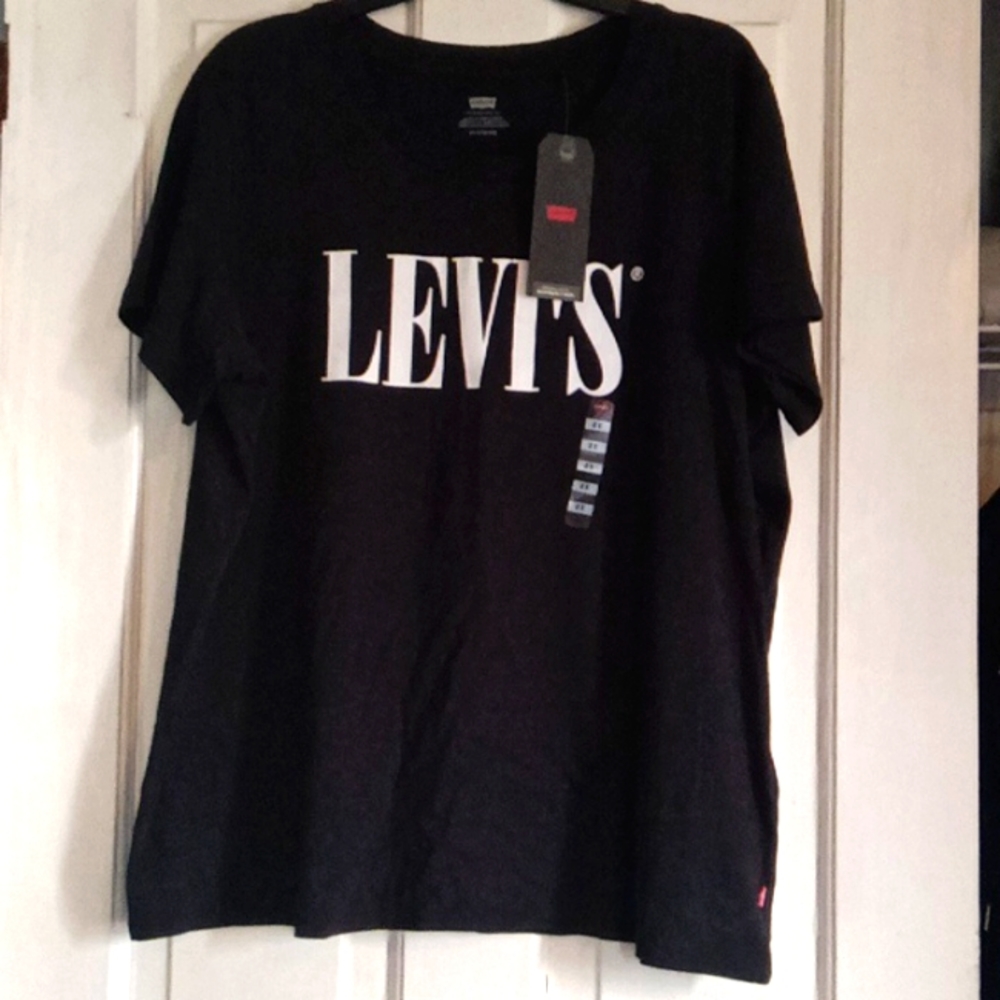 Levi's black top size 2x